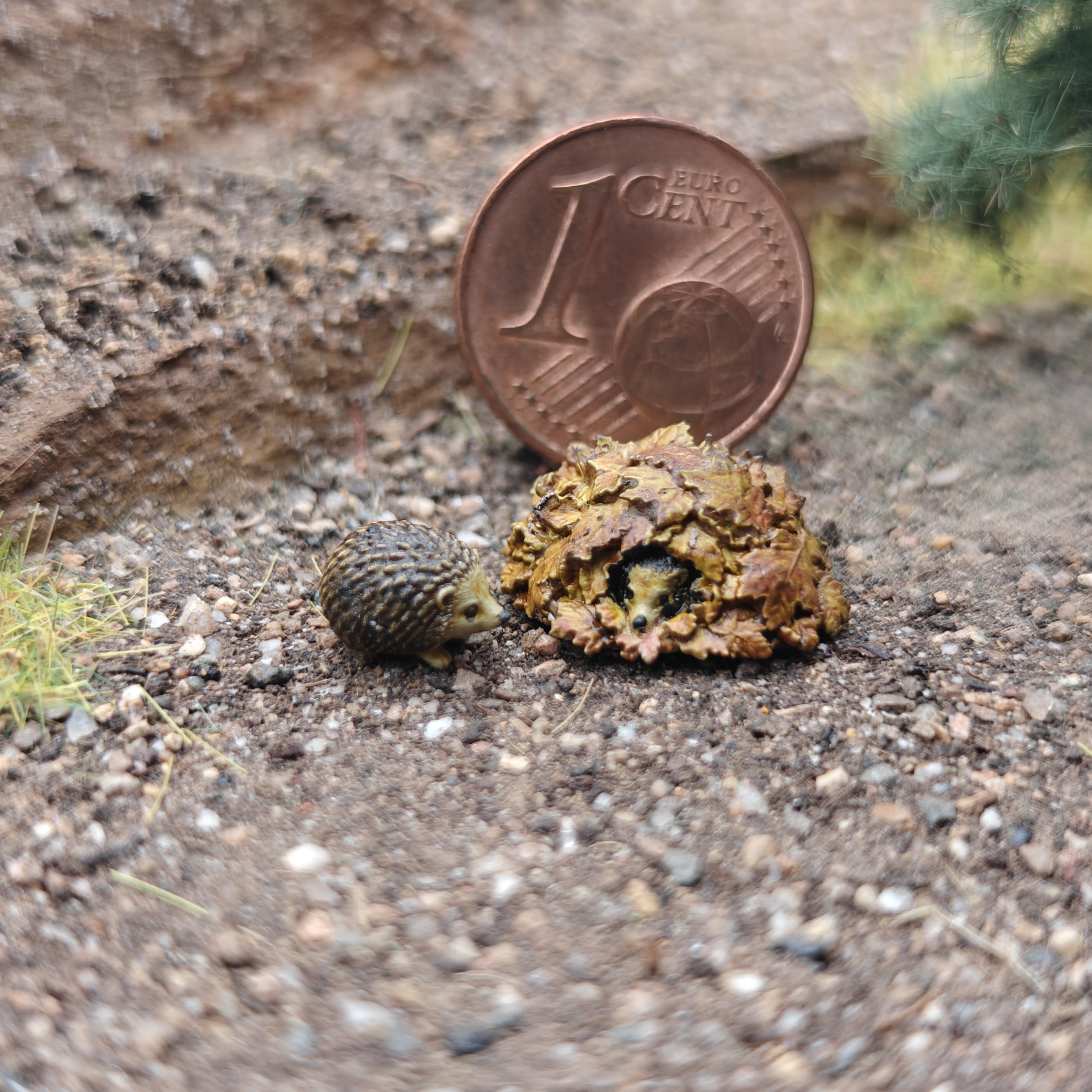 Igel und Laubhaufen 1:32 Spur 1